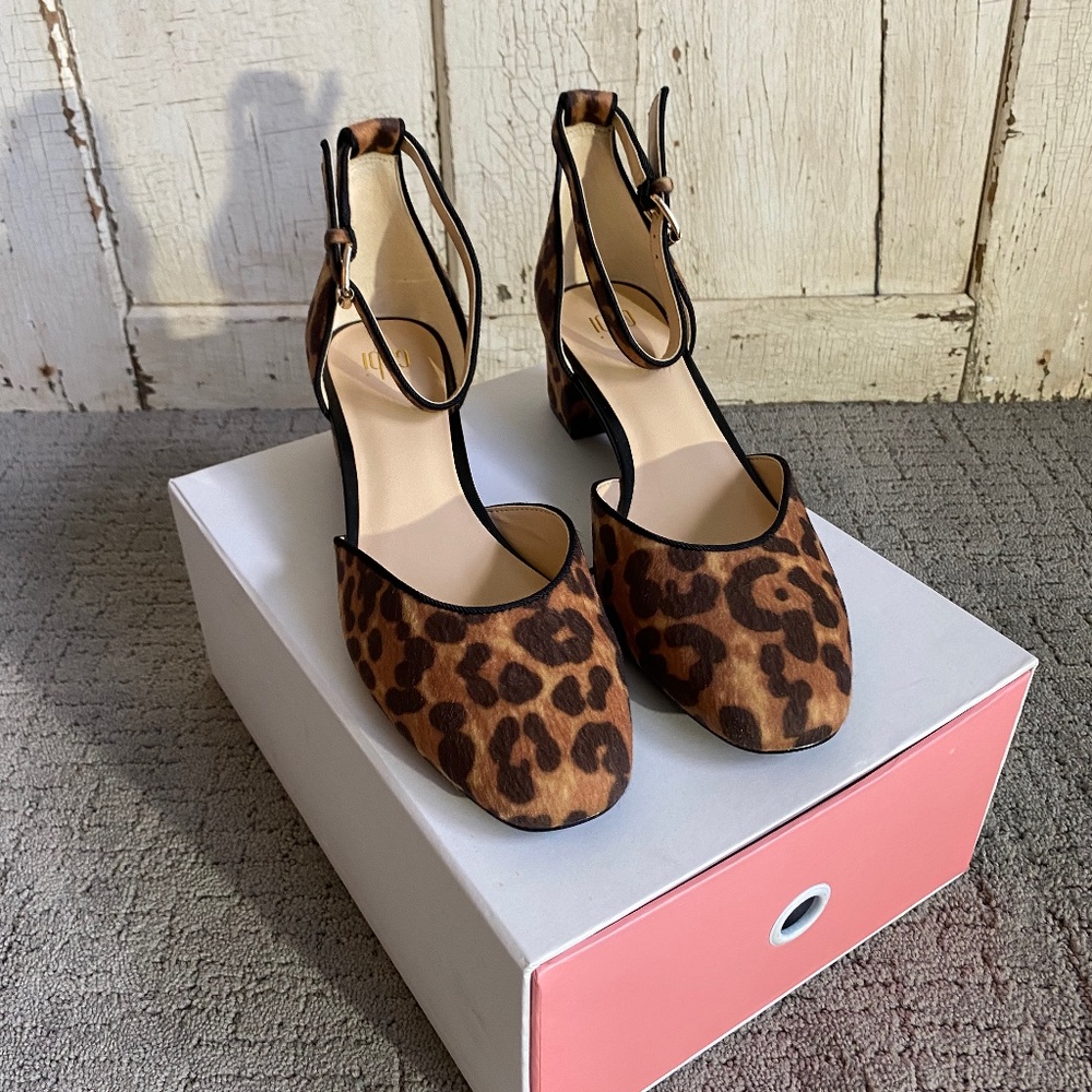 COPY - cabi KIKI leopard print size 8 shoes - never worn, only tried on